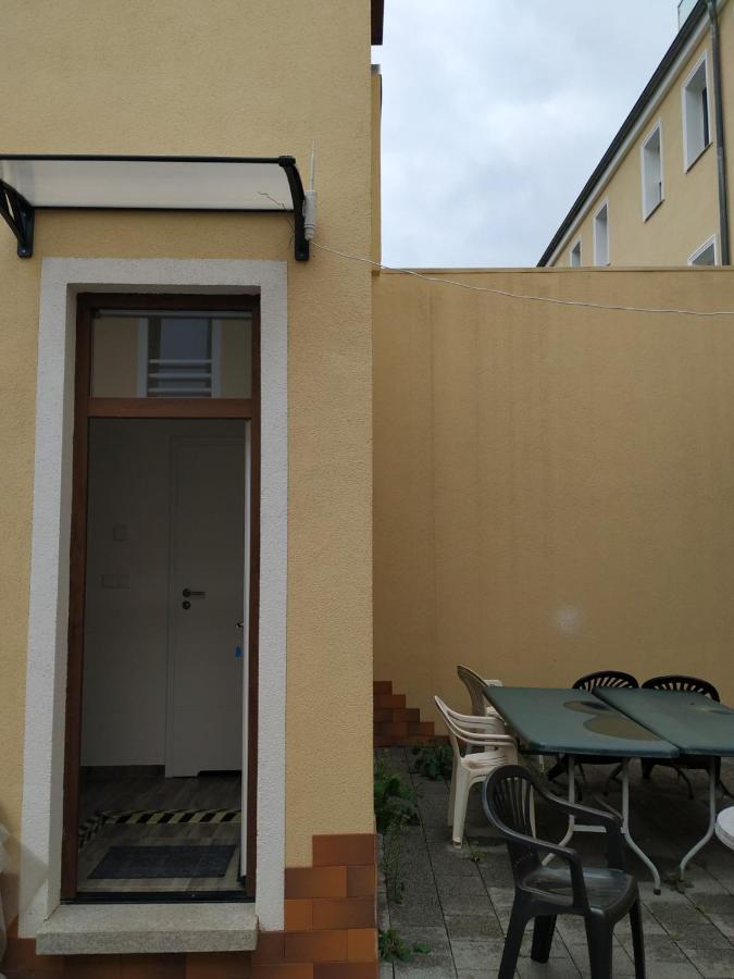 Apartamento Mehrfamilien Haus Schkeuditz Exterior foto